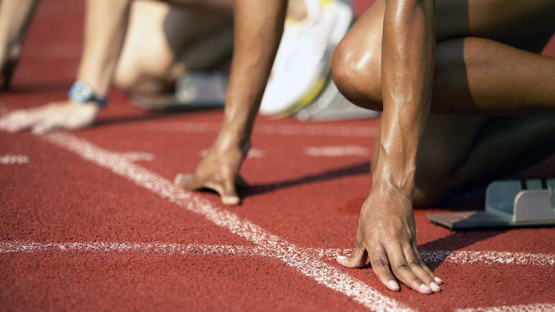 俱乐部引入智能运动装备提高训练精准性，俱乐部如何运营发展